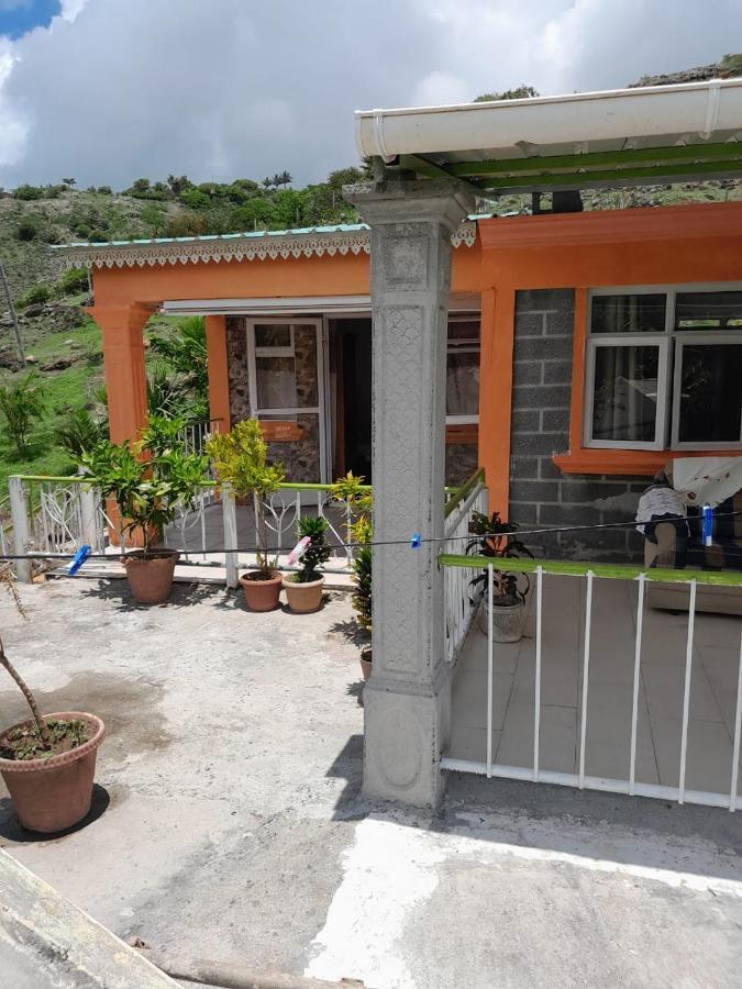La Belle Du Sud Villa Port South East Exterior photo